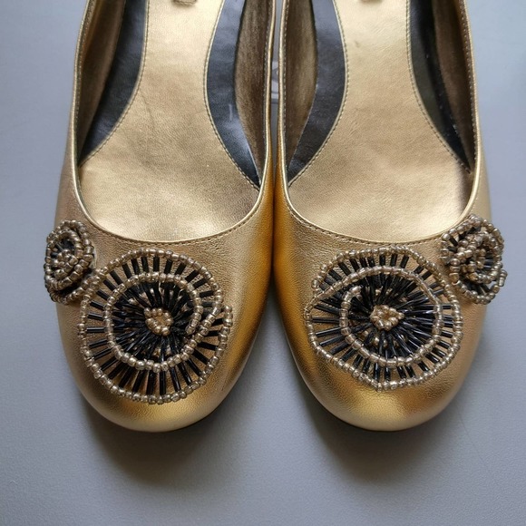 bandolino gold flats